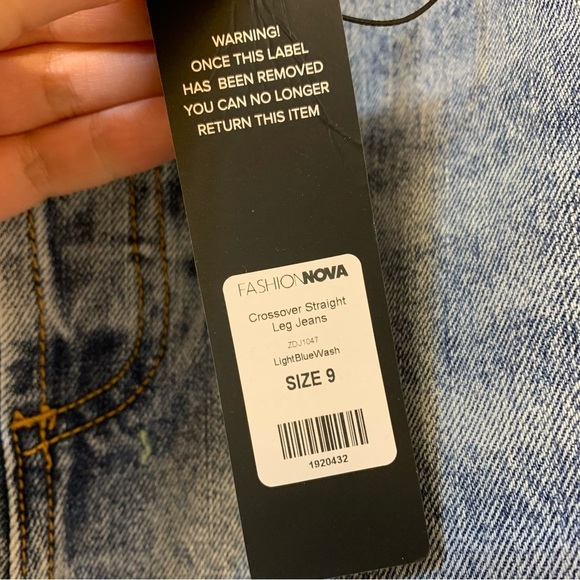 Fashion Nova Crossover Straight Leg Jeans - Blue Light Wash - Picture 12 of 16